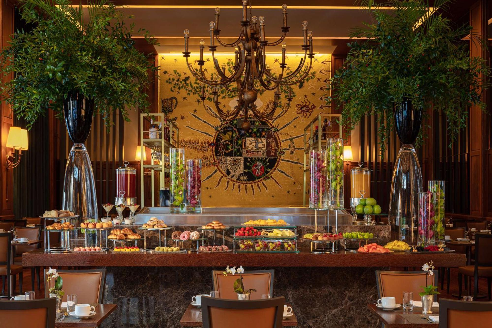 Tivoli Avenida Liberdade Lisboa - A Leading Hotel Of The World Eksteriør billede The buffet at the lobby